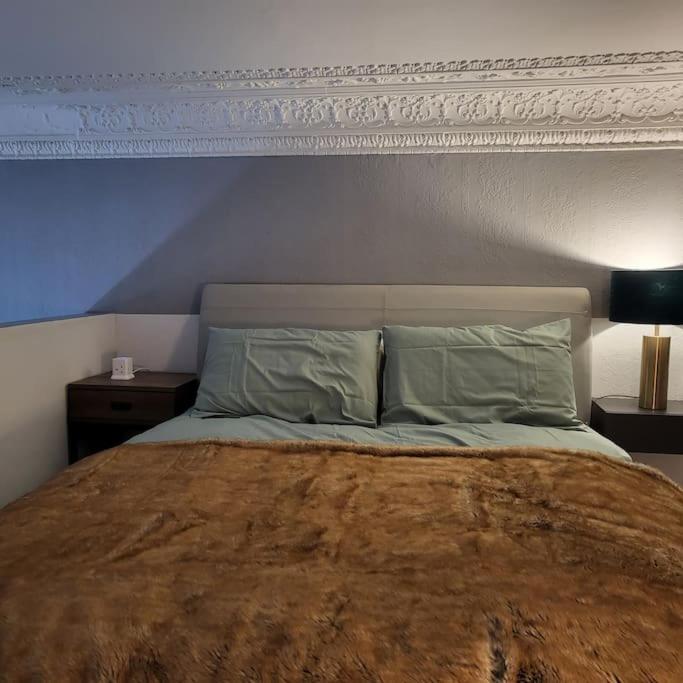 5 Luxury Spacious Loft - Prime Location - Comfortable Bed & Sofa Hove Esterno foto