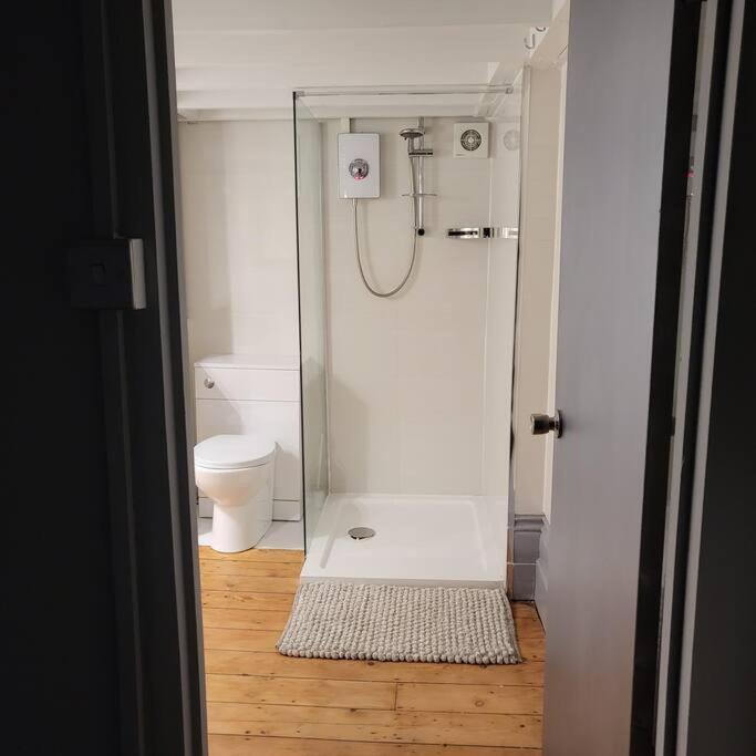 5 Luxury Spacious Loft - Prime Location - Comfortable Bed & Sofa Hove Esterno foto