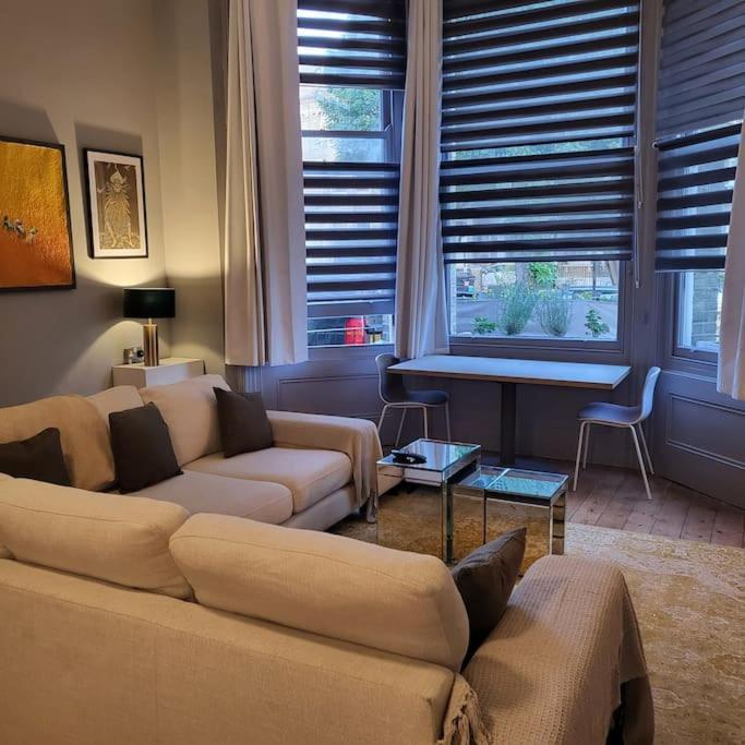 5 Luxury Spacious Loft - Prime Location - Comfortable Bed & Sofa Hove Esterno foto